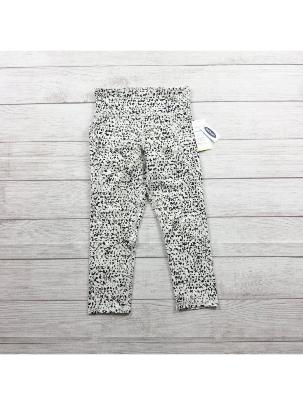 Old Navy Active High Waisted Printed Cropped Leggings NWT M 8